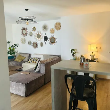 Apartment Boheme Centre Ville- Terrasse- Parking Free *