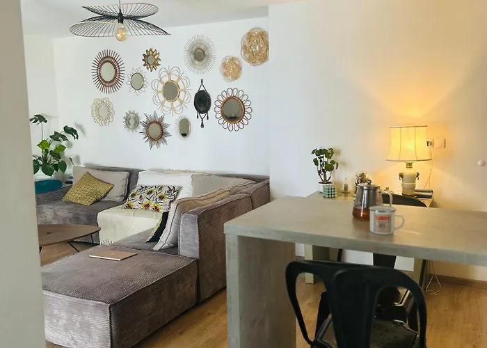 Daire Boheme Centre Ville- Terrasse- Parking Free *