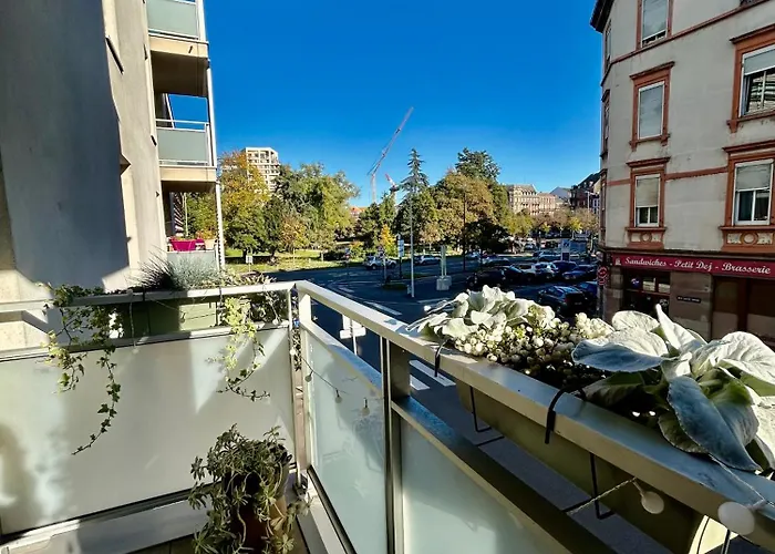 Daire Boheme Centre Ville- Terrasse- Parking Free